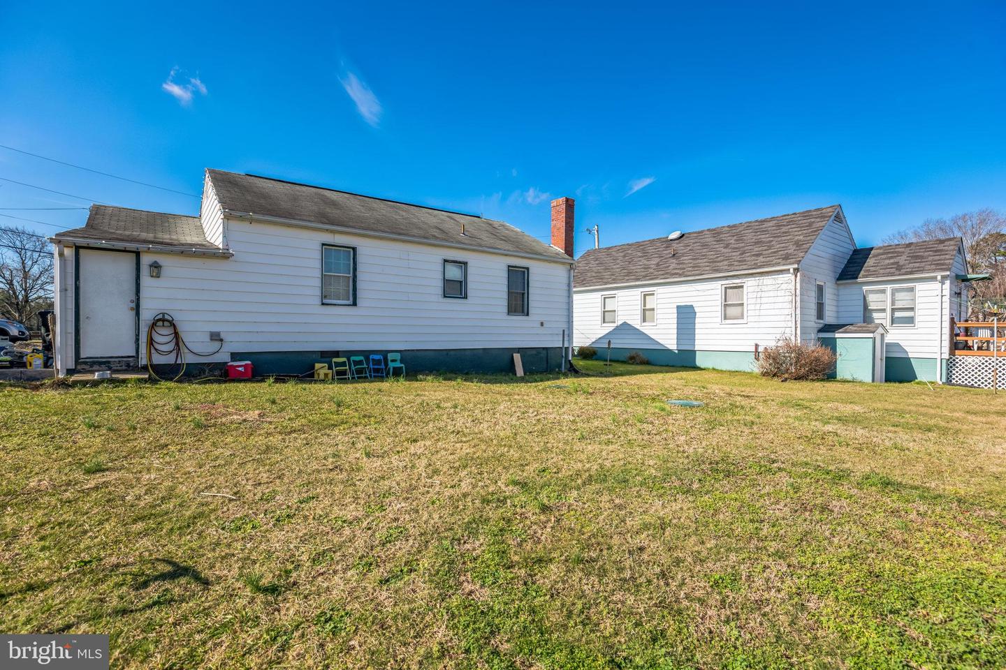 4870 Calvert Dr Property Photo 4