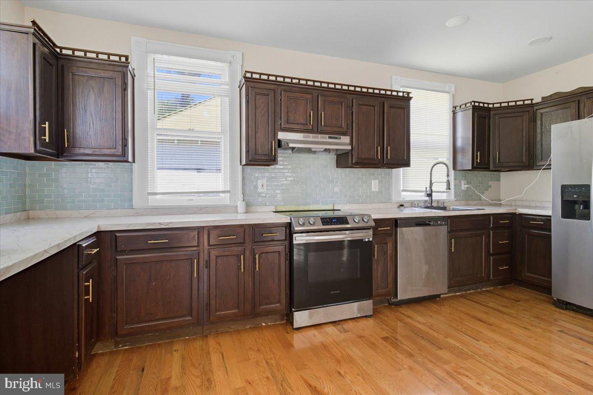 4110 Old Town Rd Property Photo 11