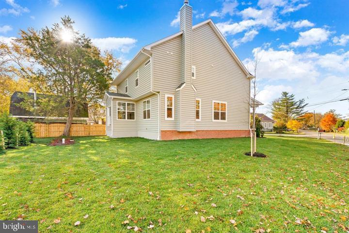890 Alameda Dr Property Photo 4