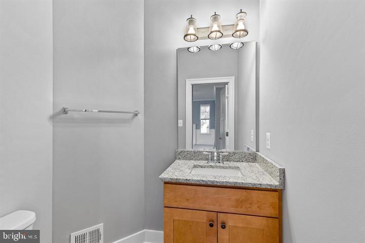 890 Alameda Dr Property Photo 32