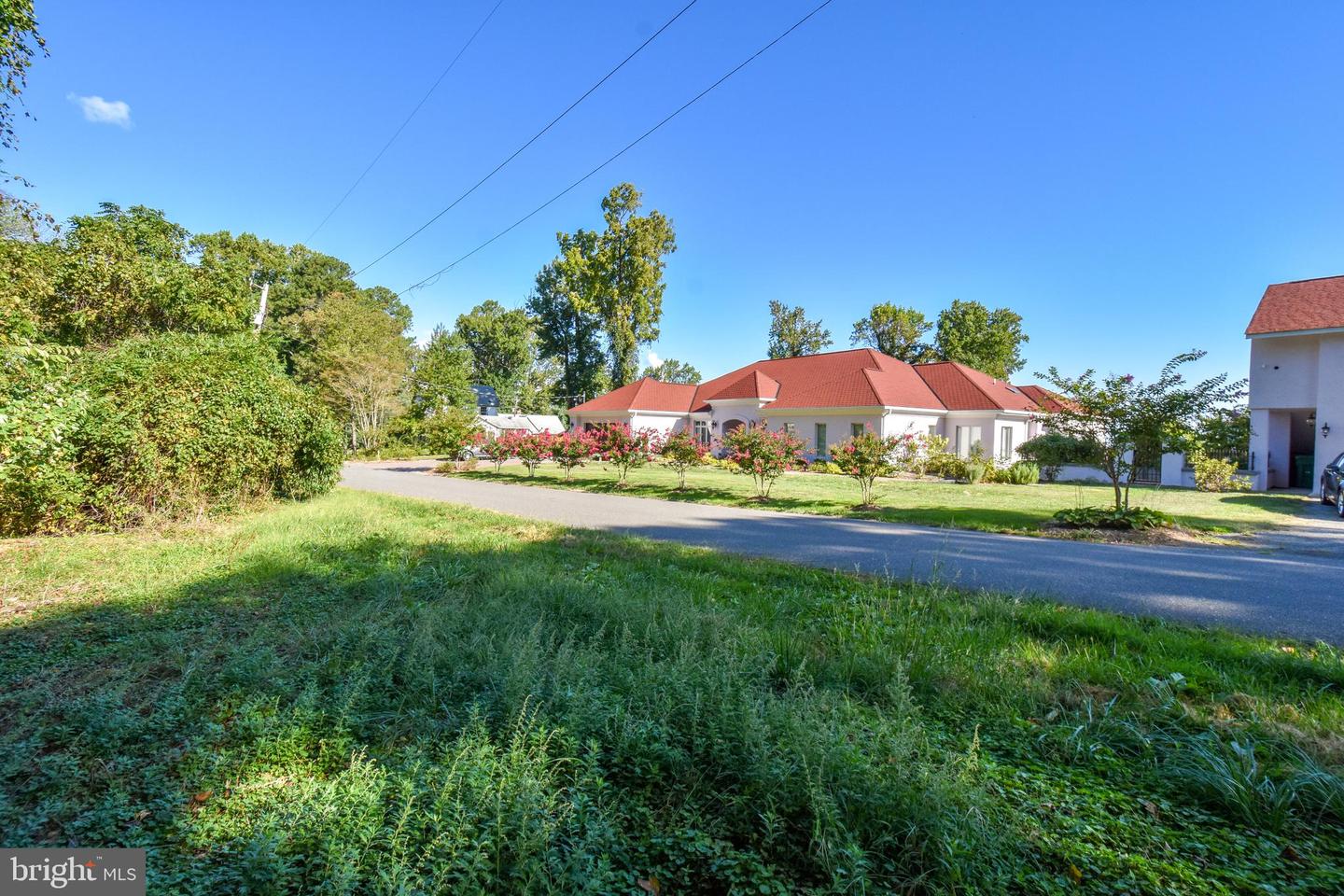 6041 Hill Rd Property Photo 4