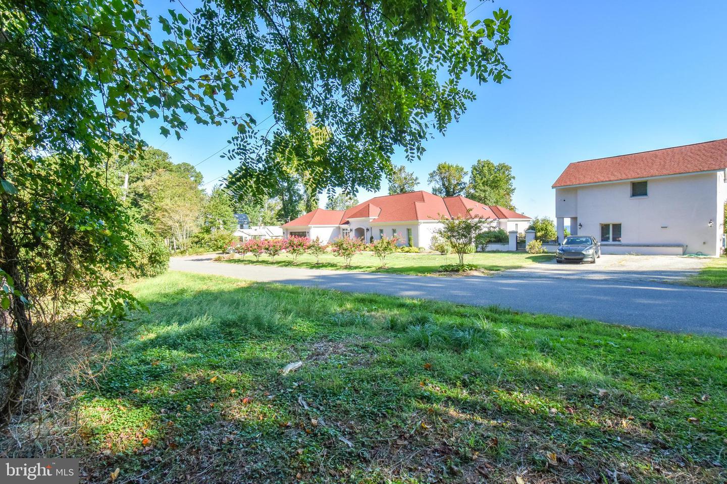 6041 Hill Rd Property Photo 5