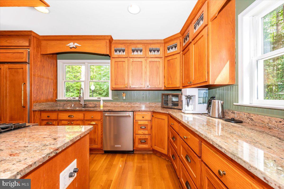 12124 Palisades Dr Property Photo 31