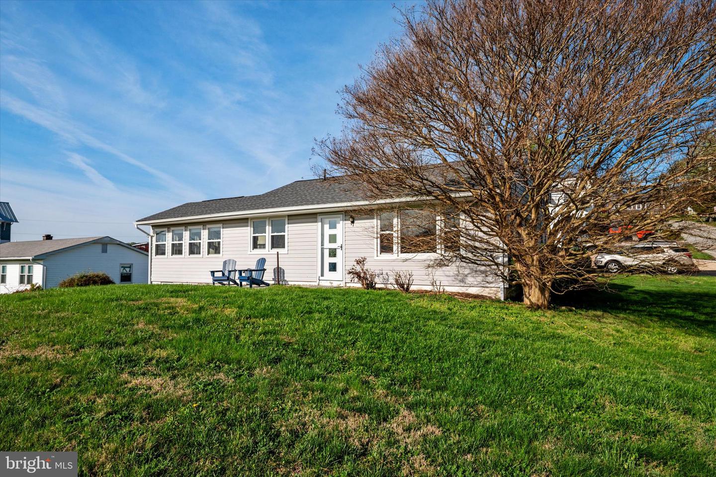 5115 Bay Pkwy Property Photo 6
