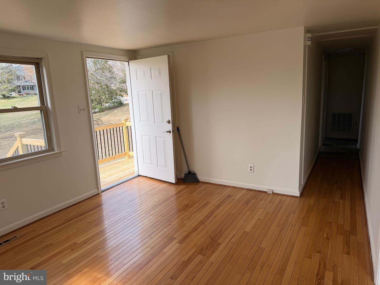 7285 Clyde Jones Rd Property Photo 10