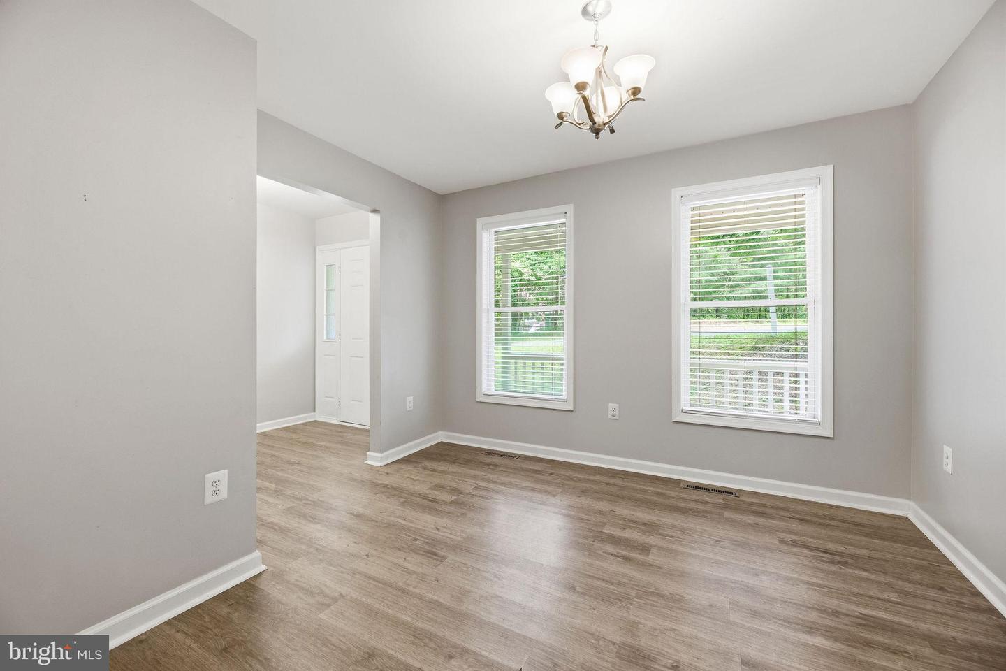345 Chippewa Ln Property Photo 17