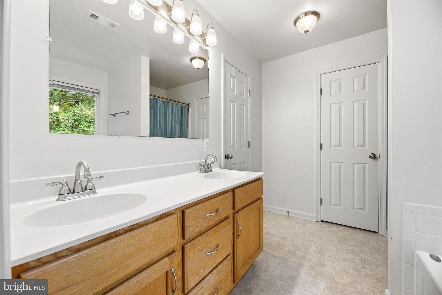 345 Chippewa Ln Property Photo 28