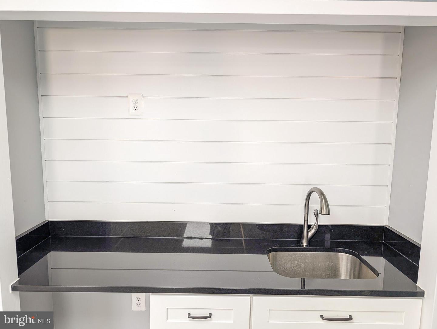 101 Skipjack Rd #2 & 7 Property Photo 8