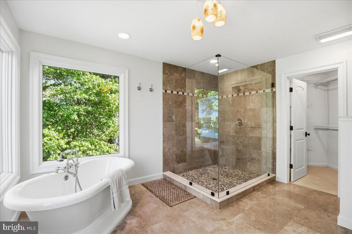 7335 Perry Ln Property Photo 58