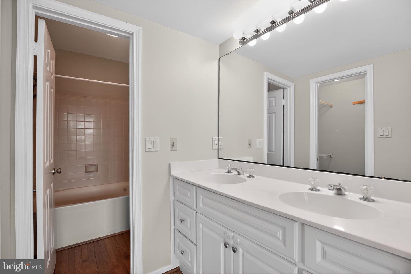 8076 Windward Key Dr Property Photo 15
