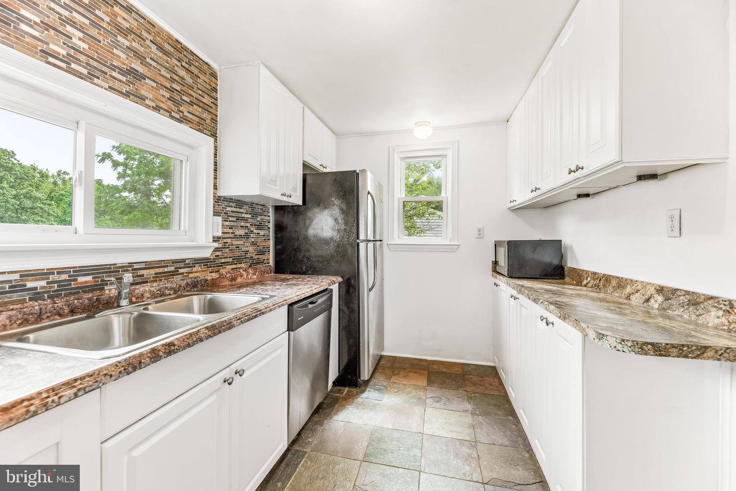 1440 Plateau Property Photo 11