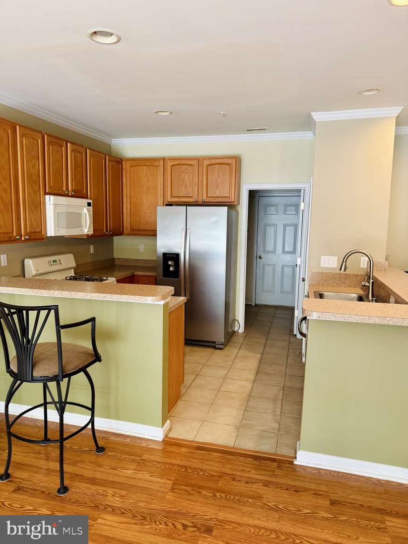 629 Ruxton Rd #74 Property Photo 5