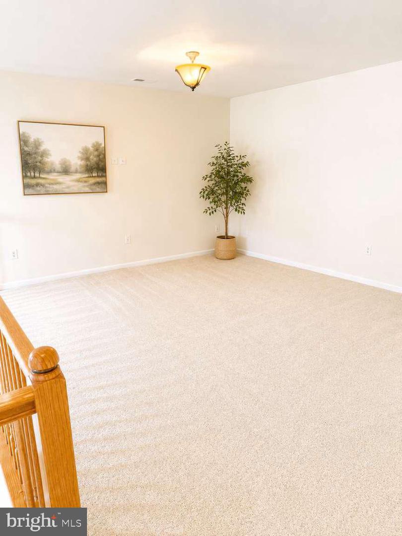 629 Ruxton Rd #74 Property Photo 12