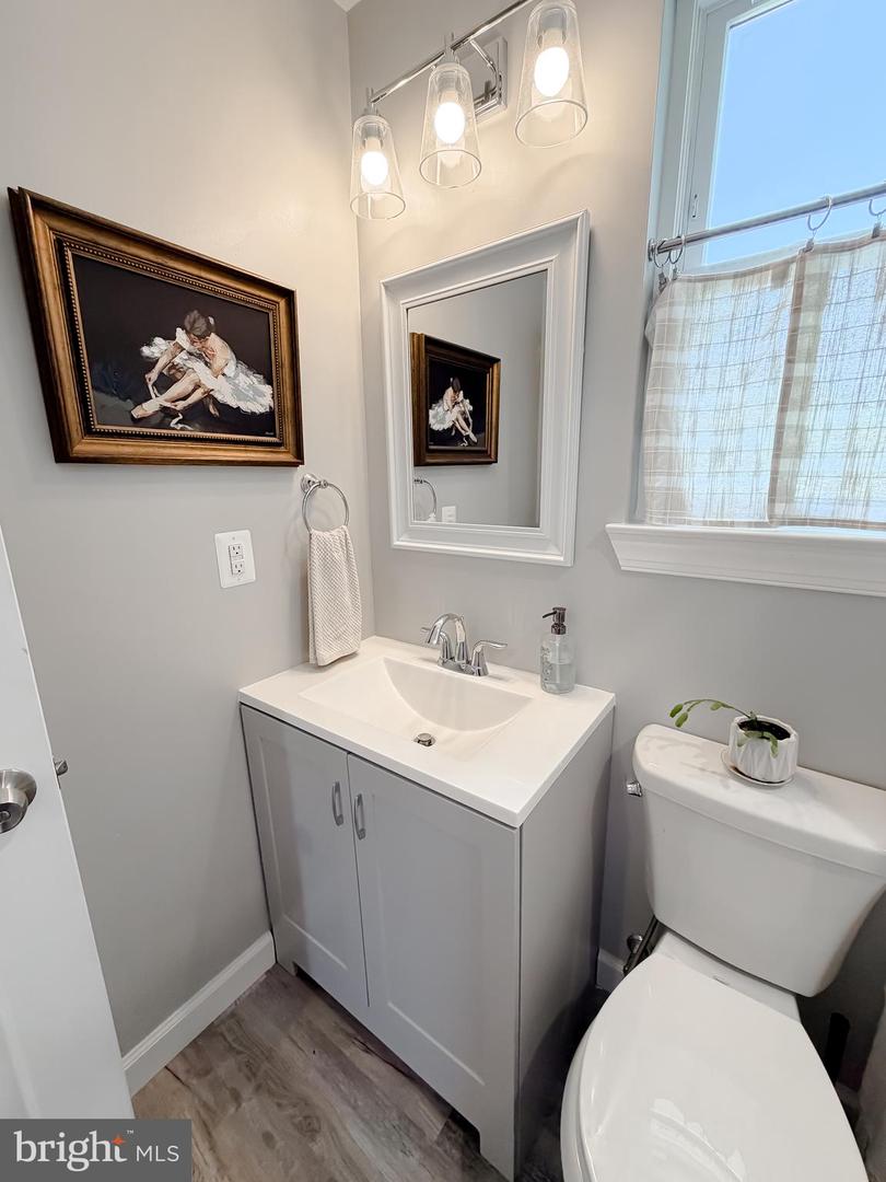 4985 Solomons Island Rd Property Photo 33