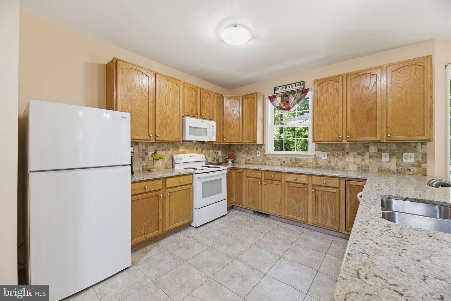12976 Mariners Cir Property Photo 16