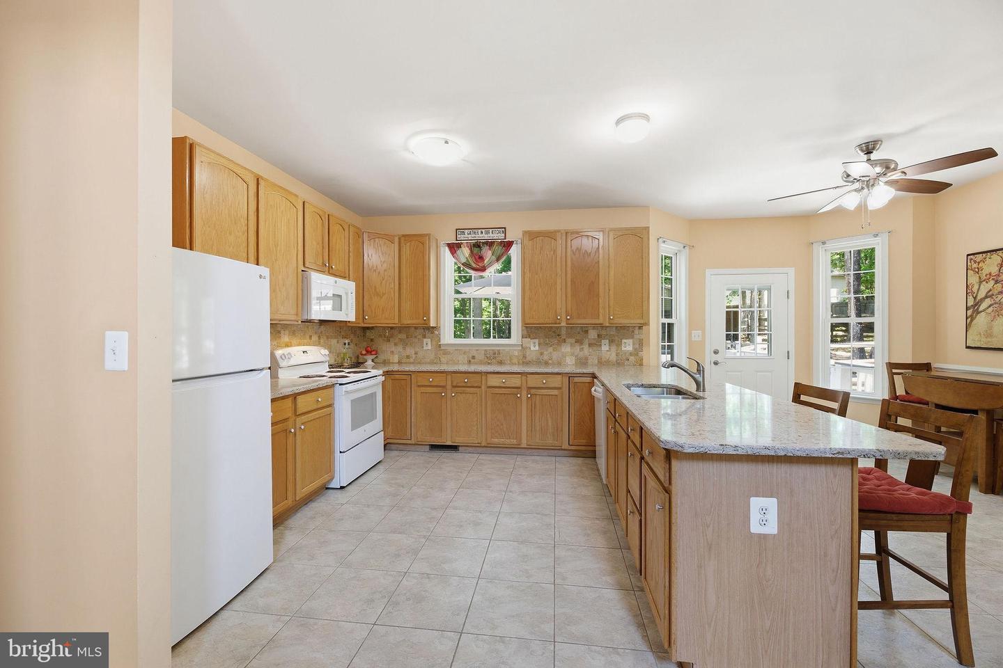 12976 Mariners Cir Property Photo 17