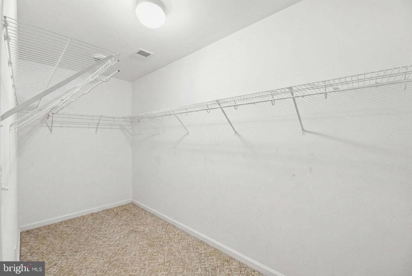 12976 Mariners Cir Property Photo 28