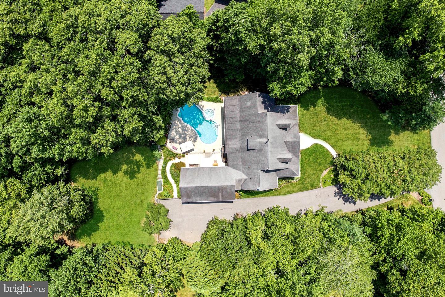 12033 Steven Ln Property Photo 1