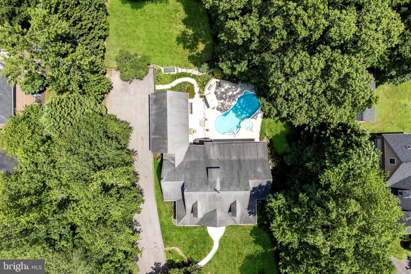 12033 Steven Ln Property Photo 2
