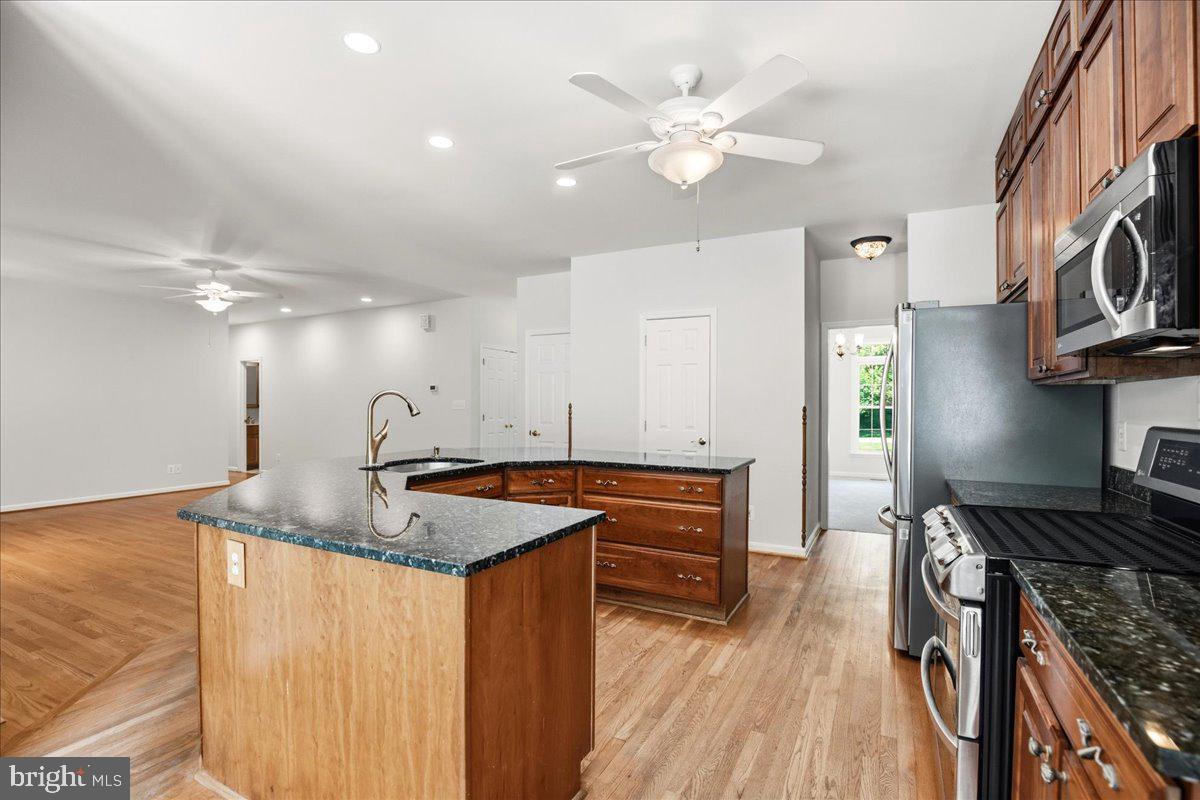 12033 Steven Ln Property Photo 33
