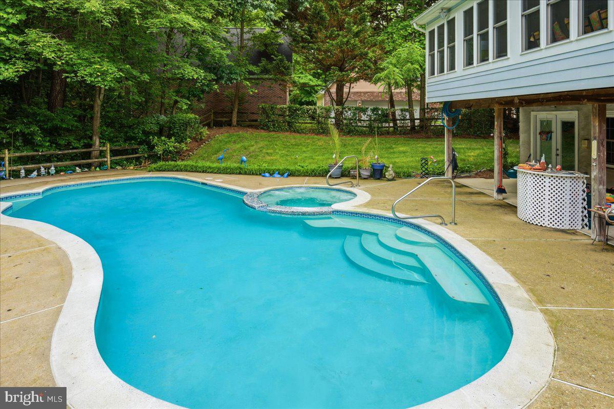12033 Steven Ln Property Photo 93