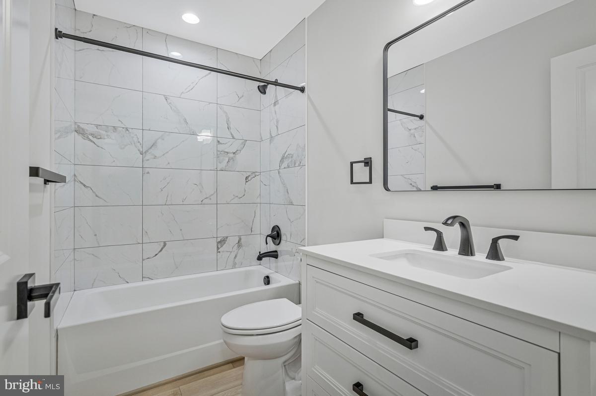 1097 San Angelo Drive Property Photo 10