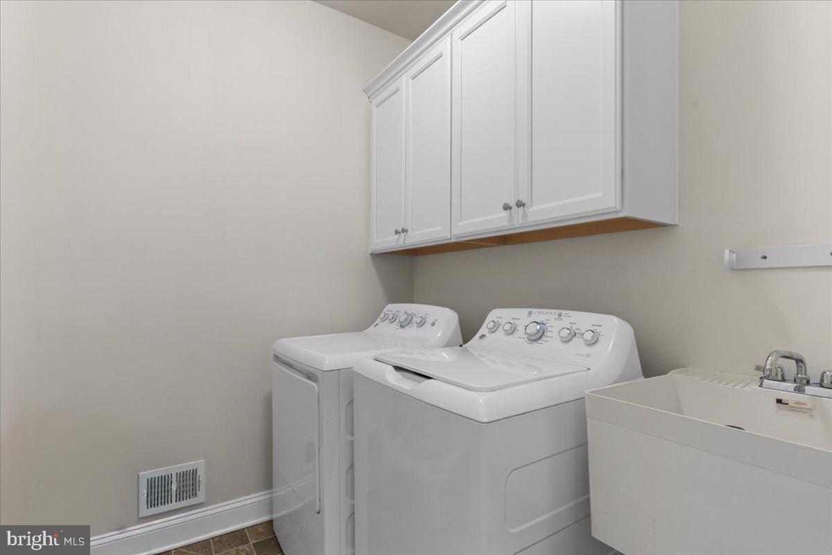 13904 Ensign Rd Property Photo 22