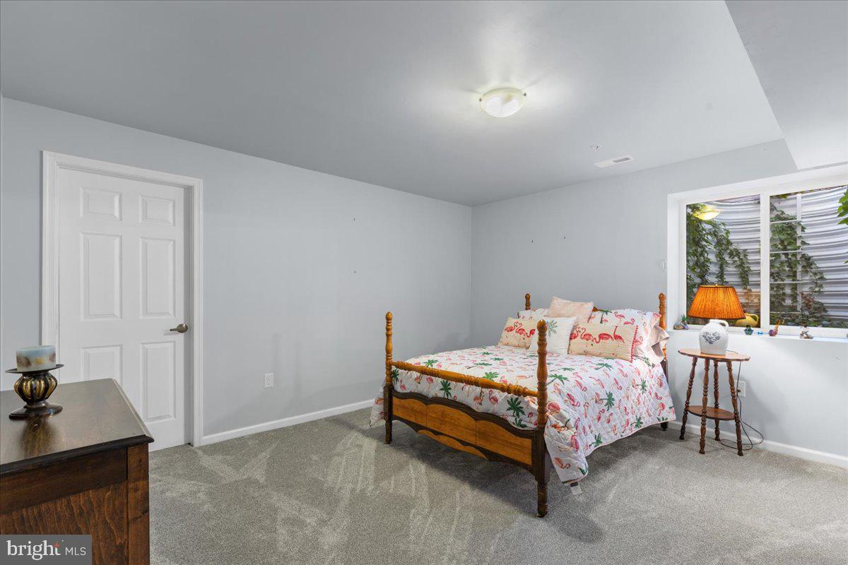 13904 Ensign Rd Property Photo 38