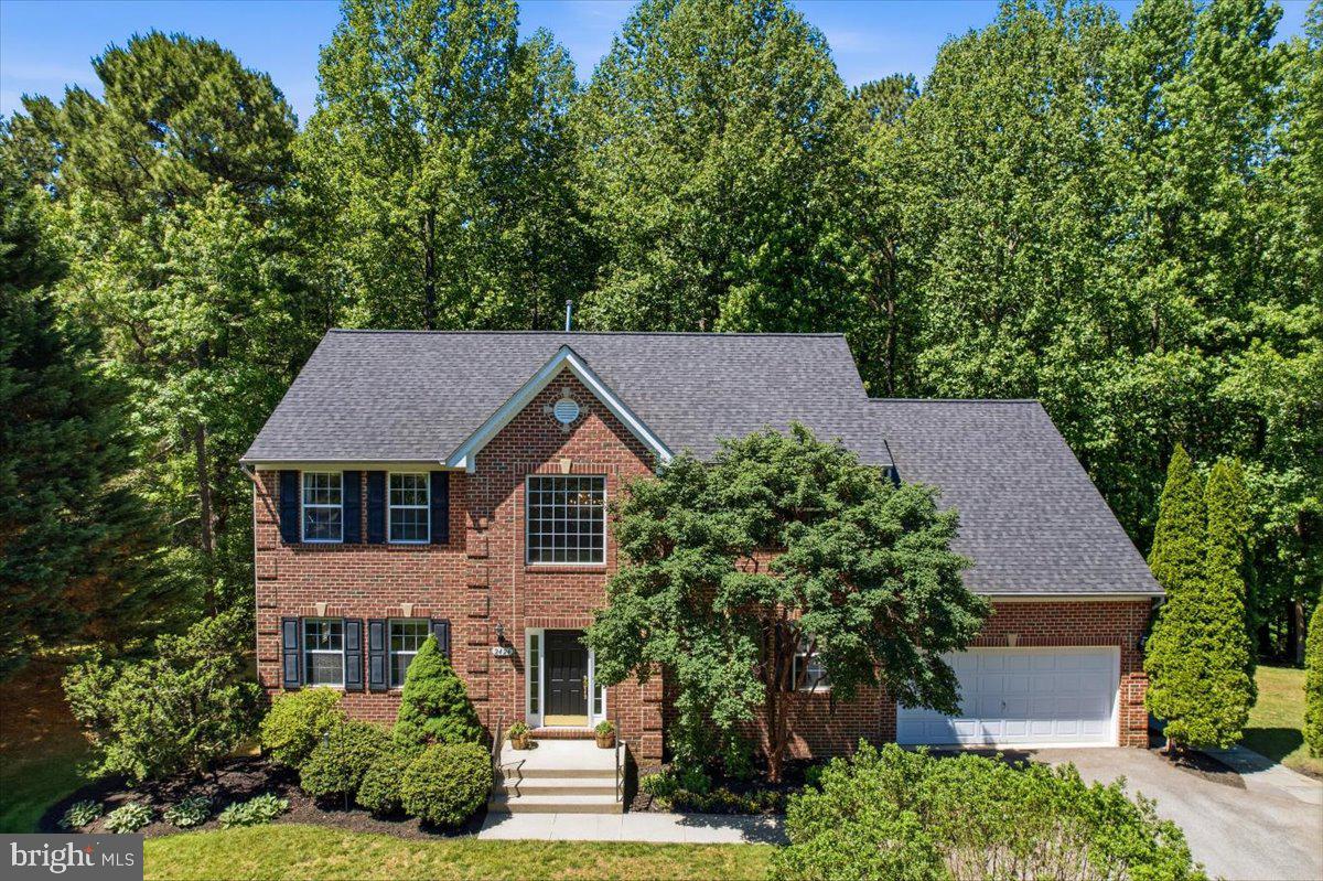 2424 Springbrook Ct Property Photo 3