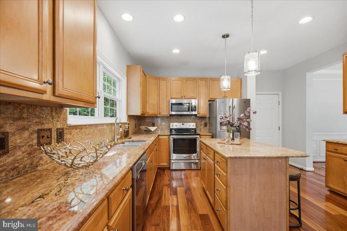2424 Springbrook Ct Property Photo 33