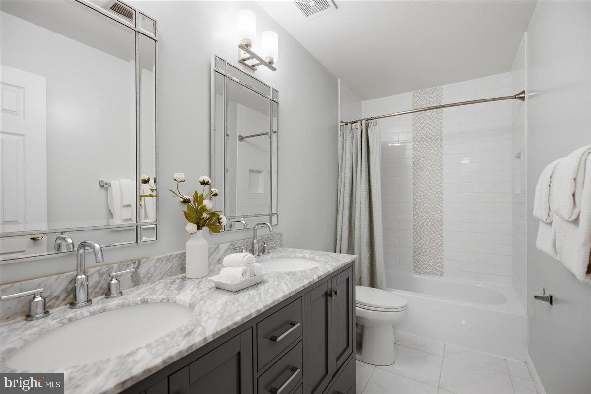 2424 Springbrook Ct Property Photo 64