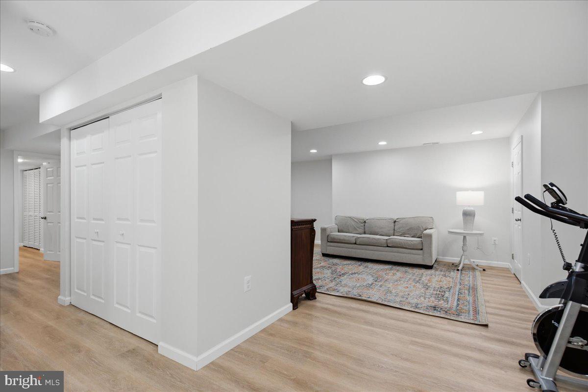 2424 Springbrook Ct Property Photo 79