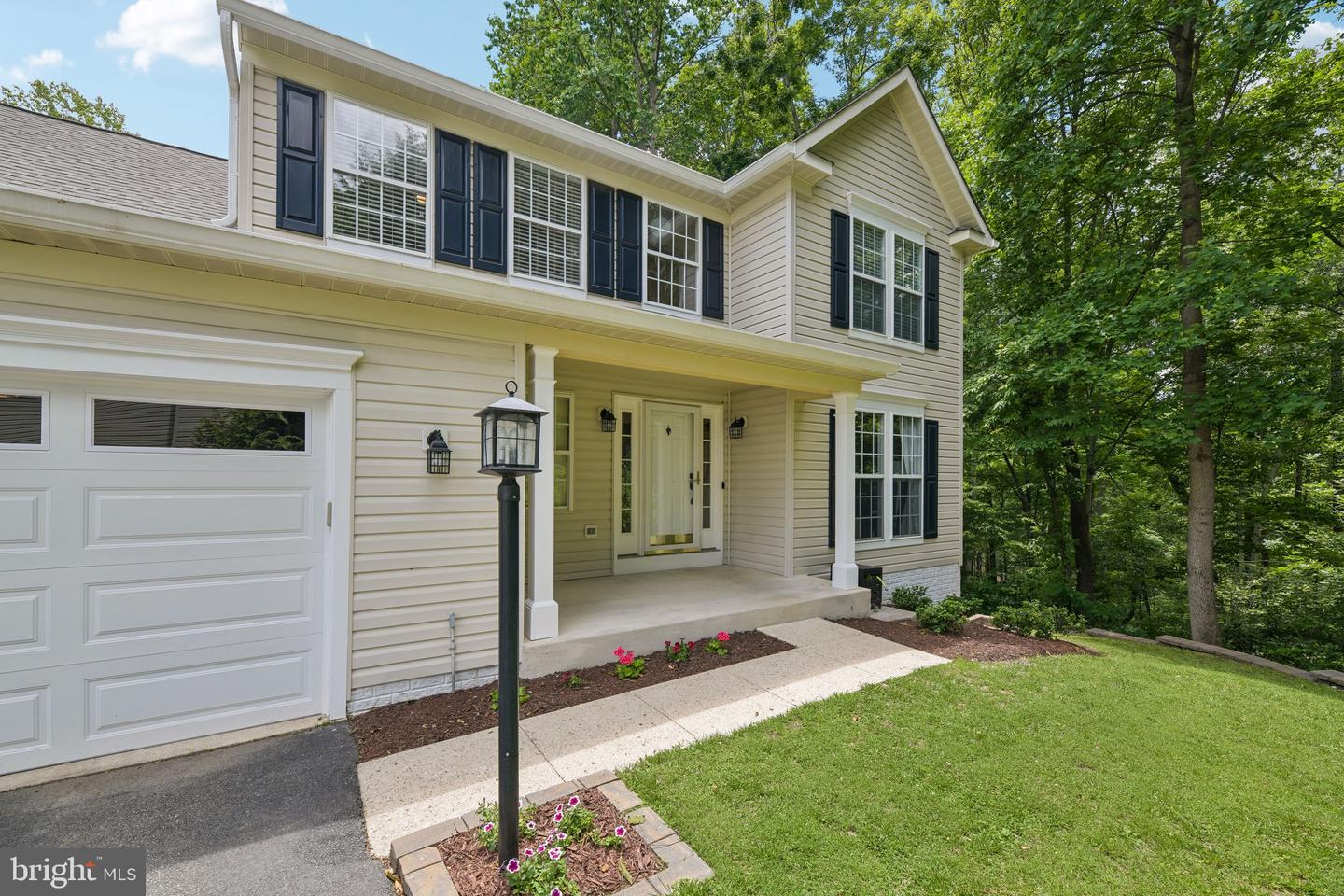 2425 Harrison Ct Property Photo 1