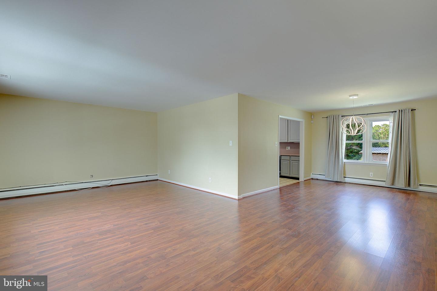 2546 Hillside Dr Property Photo 3