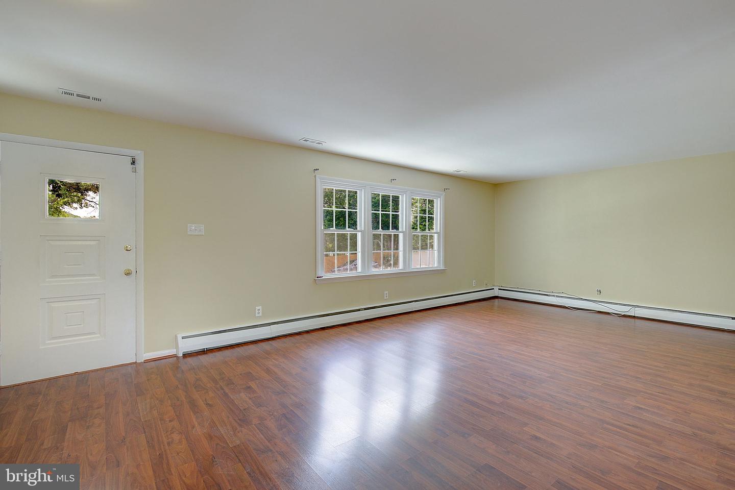 2546 Hillside Dr Property Photo 4