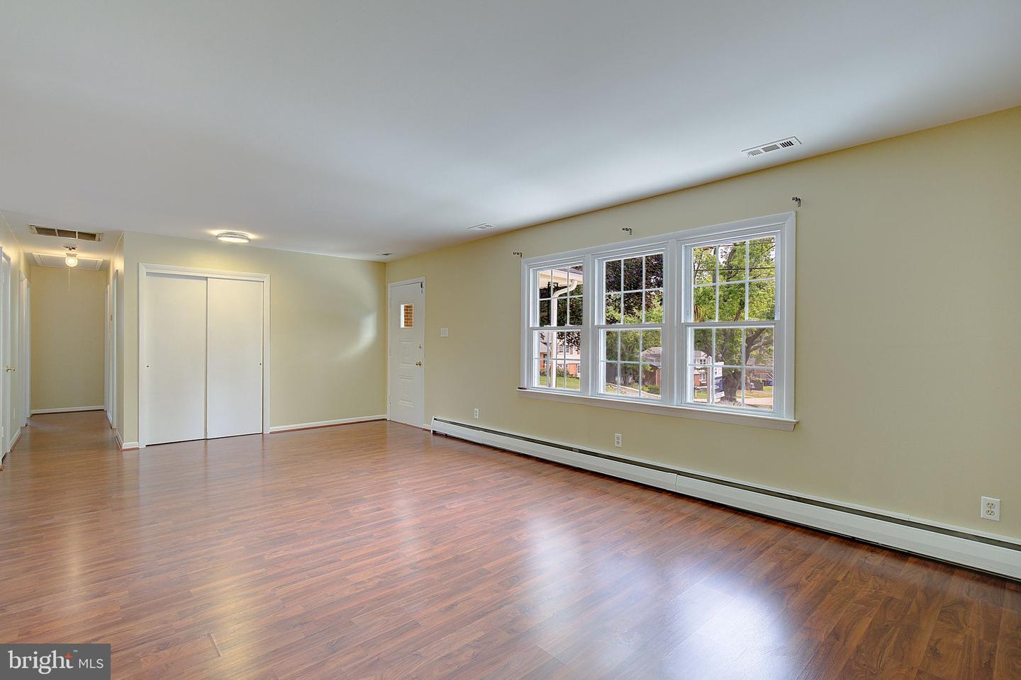 2546 Hillside Dr Property Photo 5