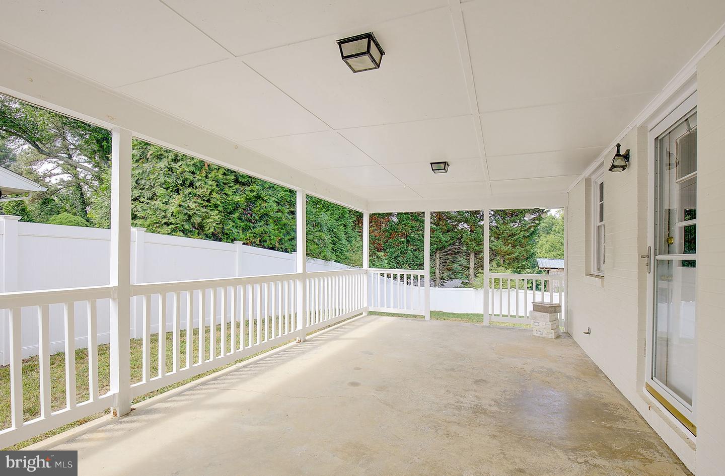 2546 Hillside Dr Property Photo 16