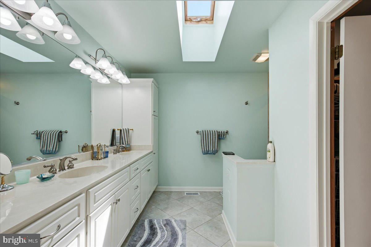 2400 Vern Rd Property Photo 47