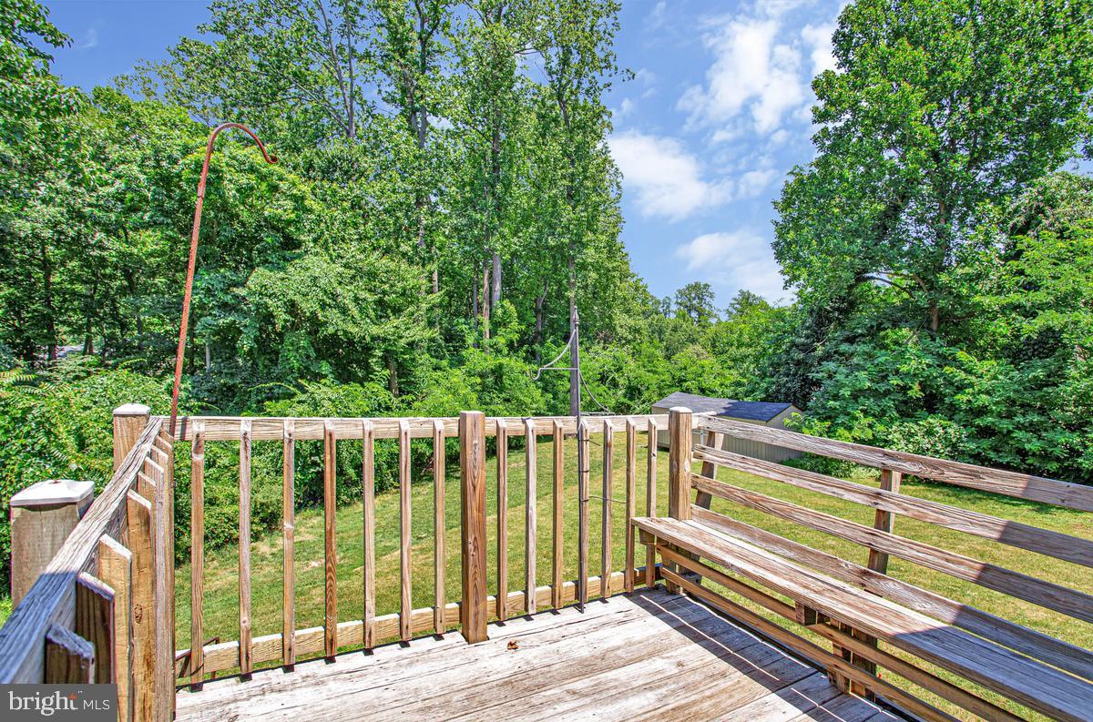 2811 Glasgow Way Property Photo 24