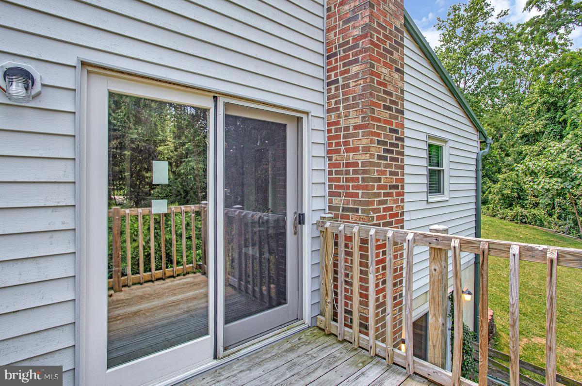2811 Glasgow Way Property Photo 25