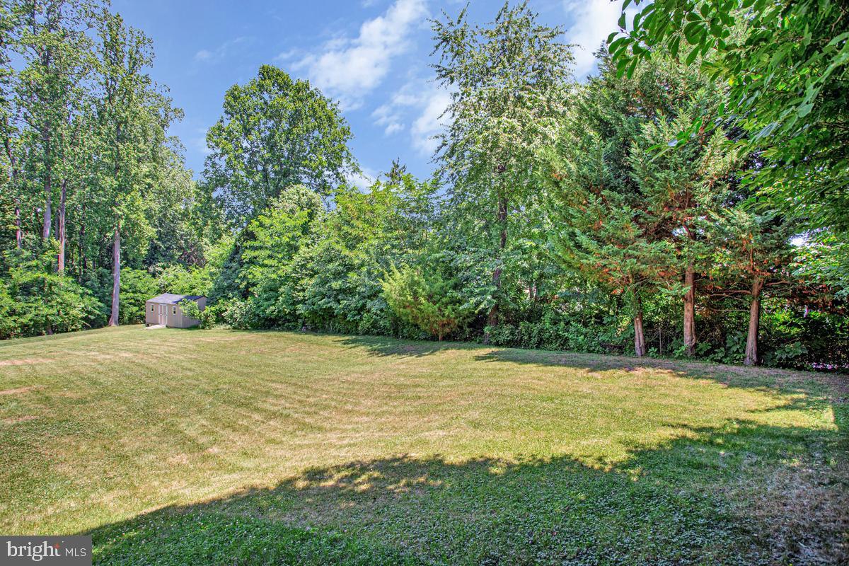 2811 Glasgow Way Property Photo 28