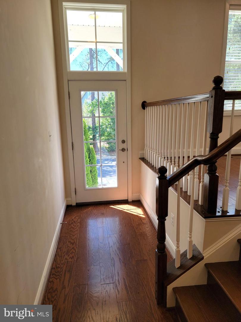 210 Oyster Bay Pl #c2 Property Photo 9