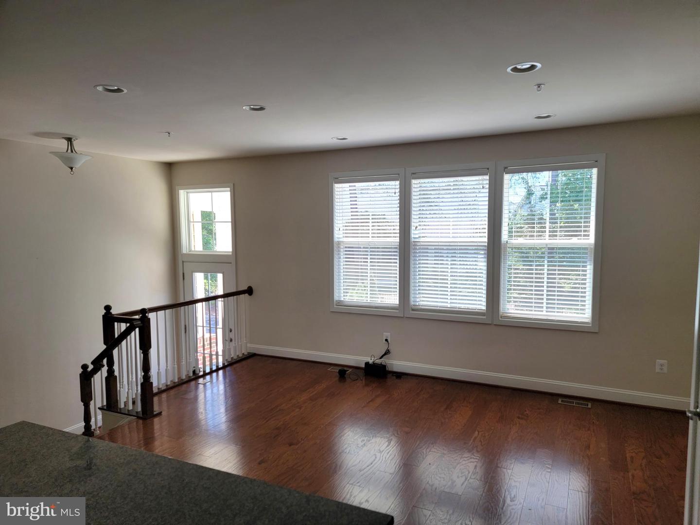 210 Oyster Bay Pl #c2 Property Photo 10