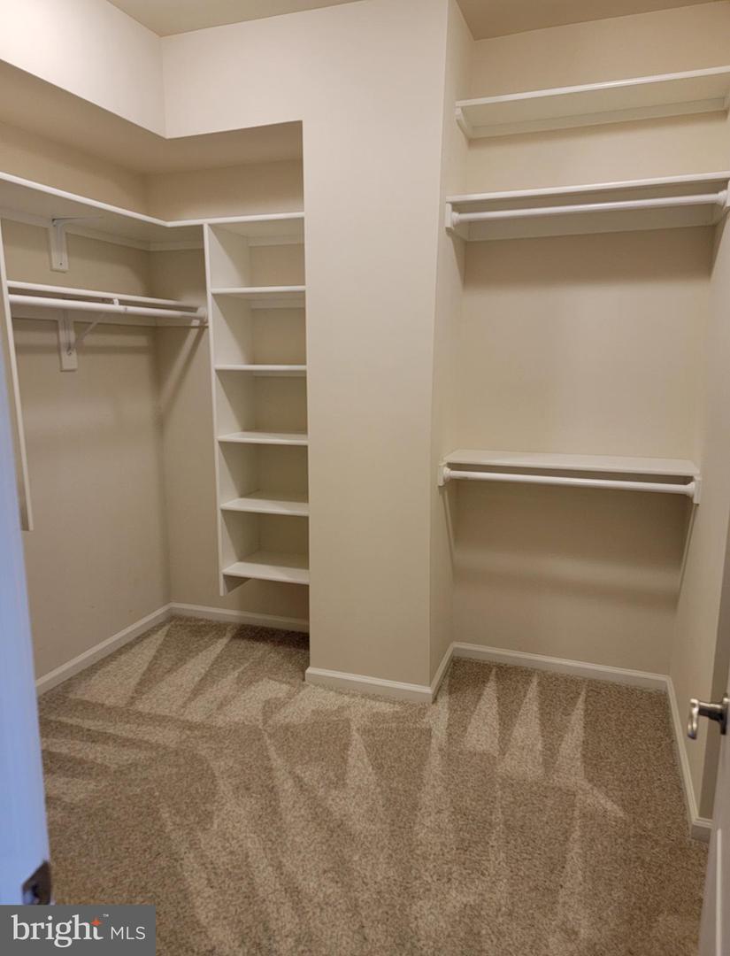 210 Oyster Bay Pl #c2 Property Photo 30