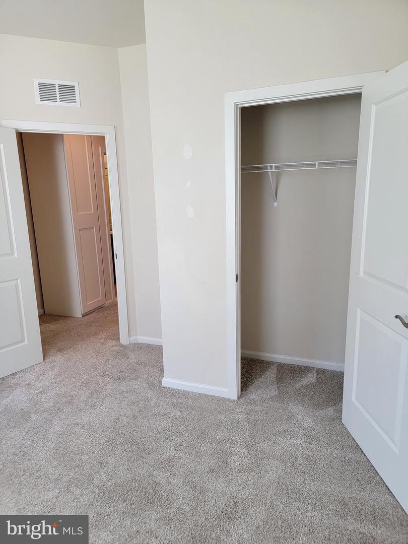 210 Oyster Bay Pl #c2 Property Photo 37