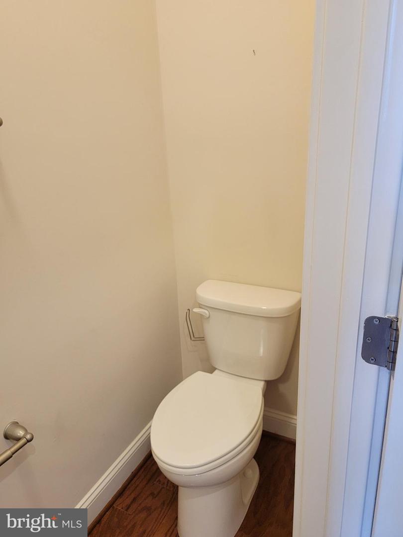 210 Oyster Bay Pl #c2 Property Photo 45