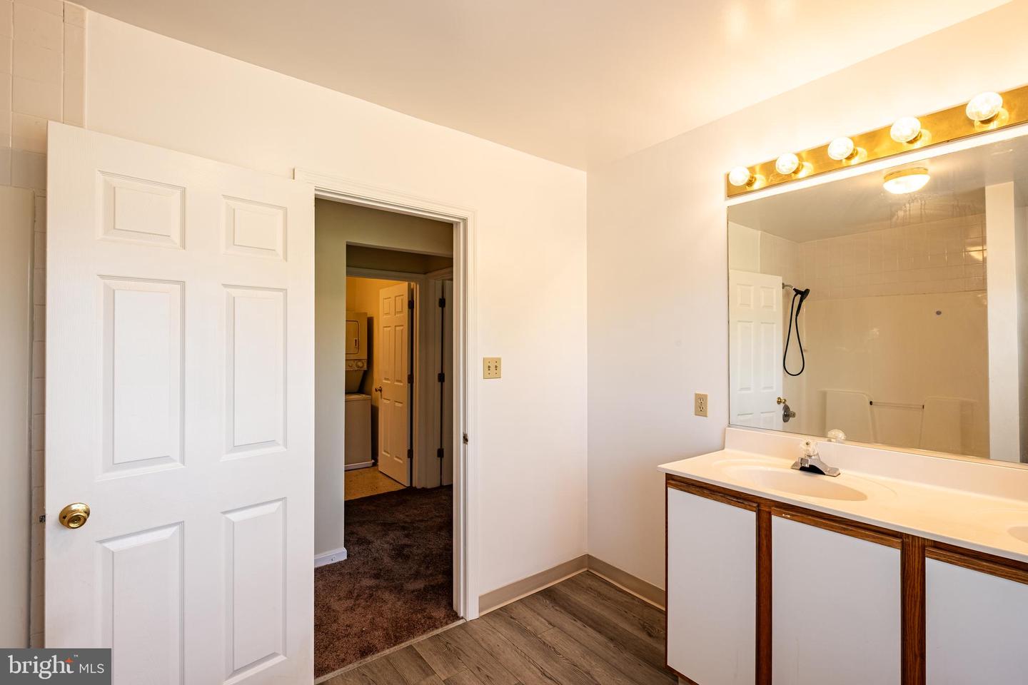 4100 3rd St #c Property Photo 10