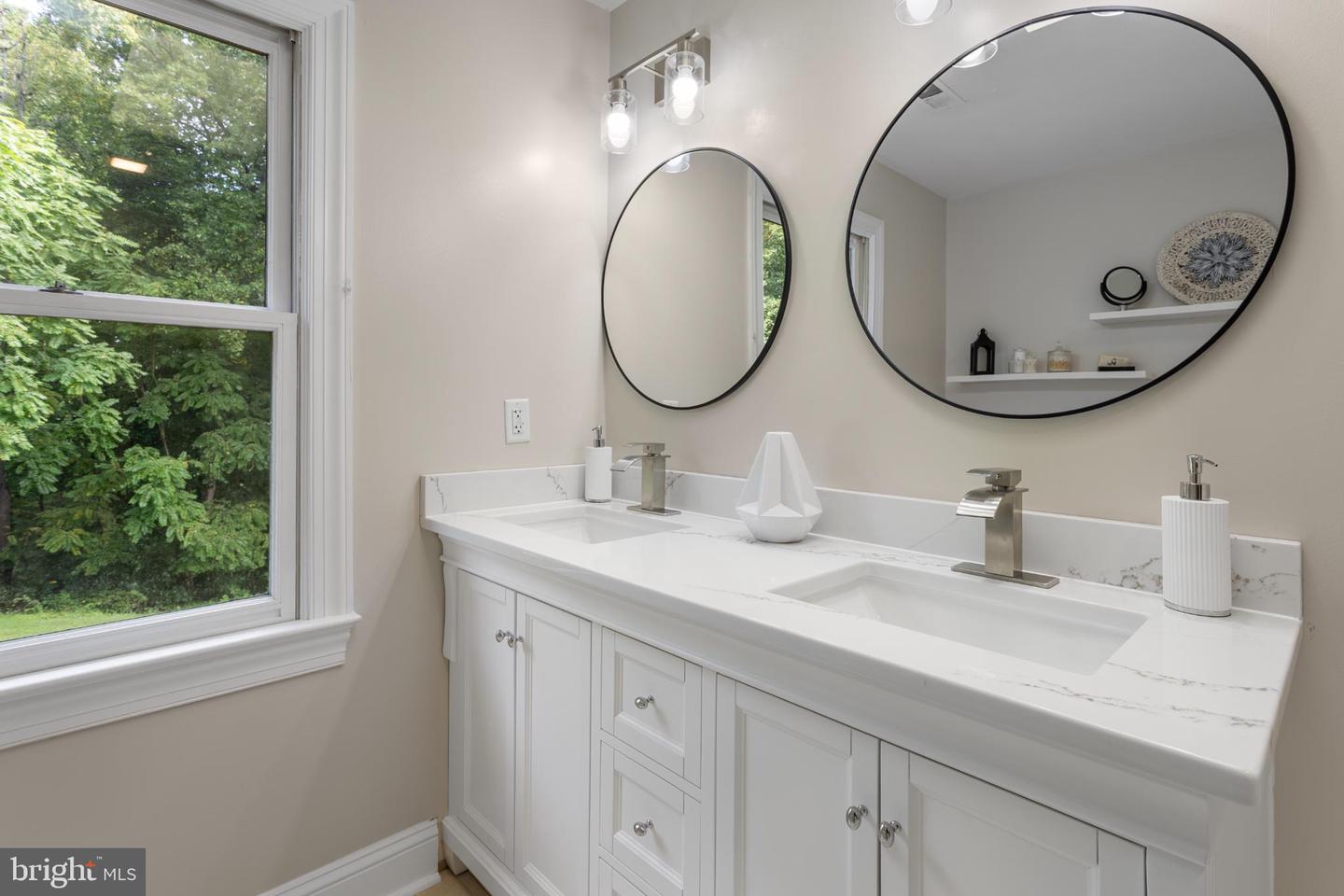 12761 Carronade Ct Property Photo 39