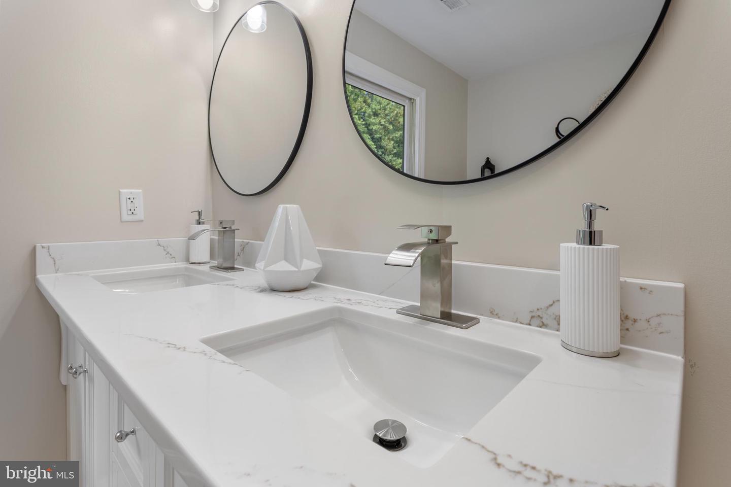 12761 Carronade Ct Property Photo 46