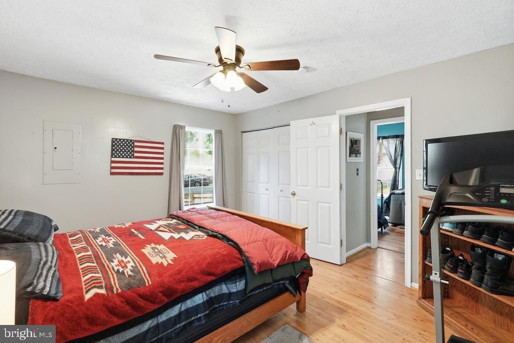 673 Grenada Ln Property Photo 23